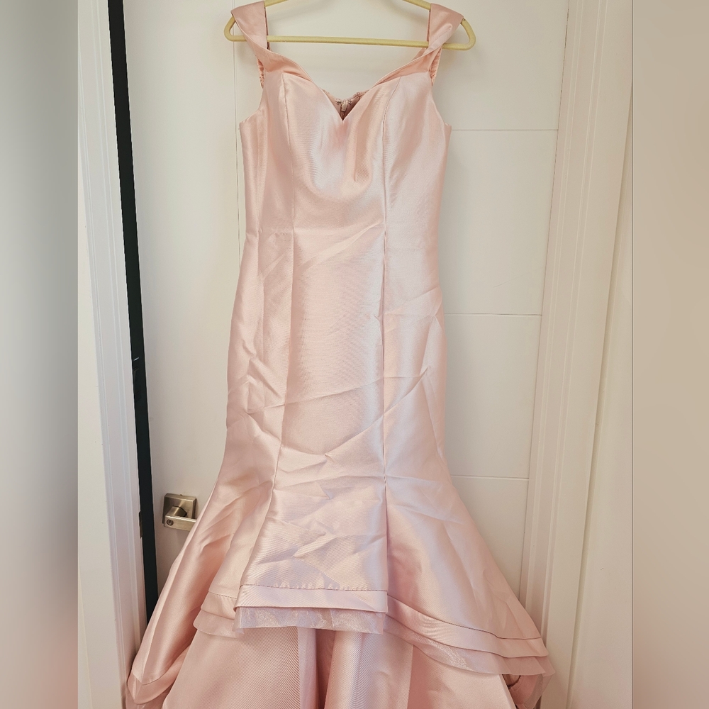 NWT Jovani Blush Off-the-shoulder Mermaid Evening Gown, size 6 - Picture 2 of 9
